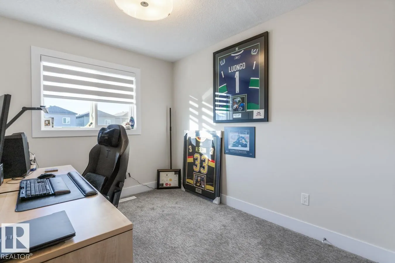 633 MEADOWVIEW DR