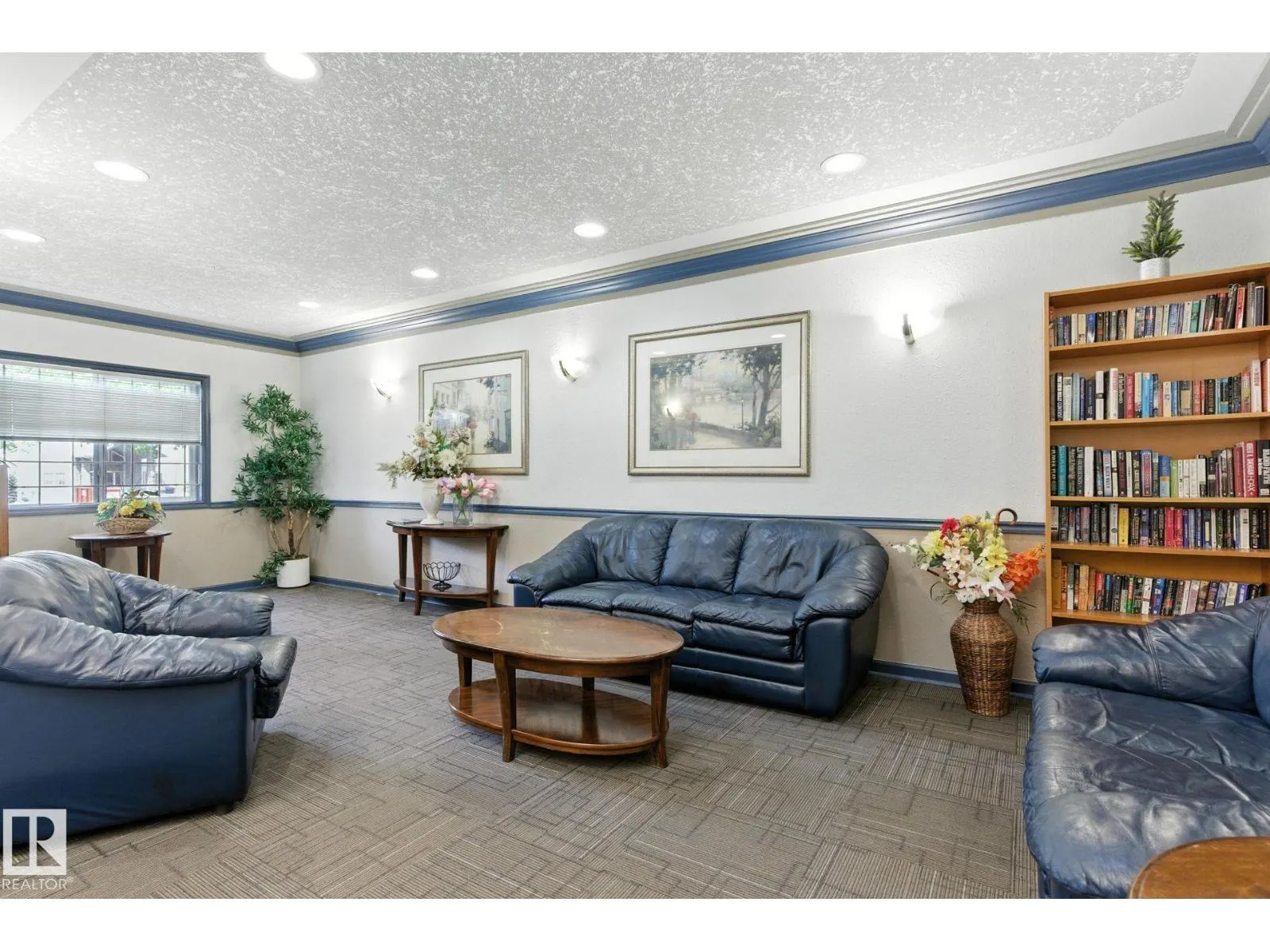 #125 16303 95 ST NW