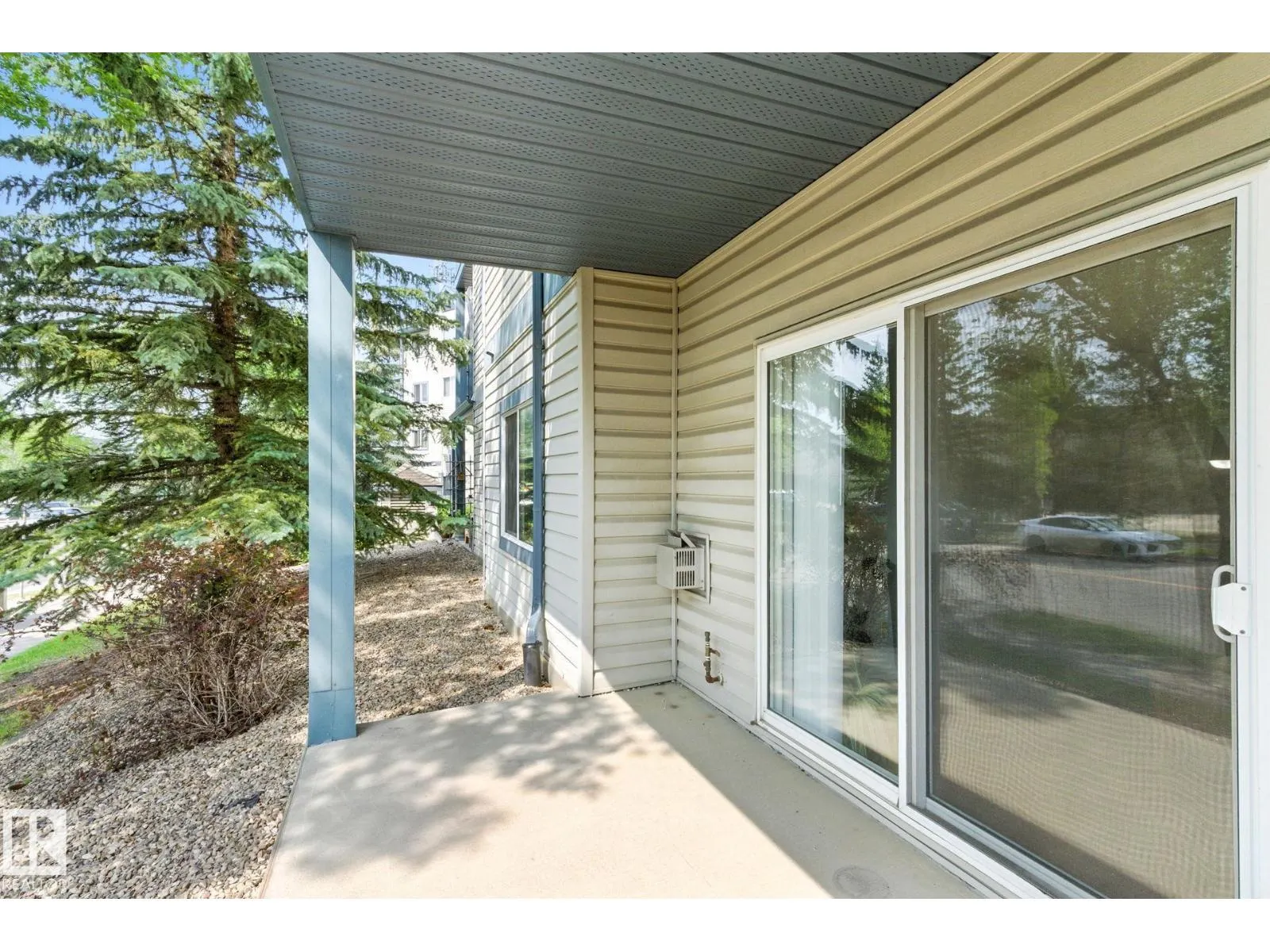 #125 16303 95 ST NW