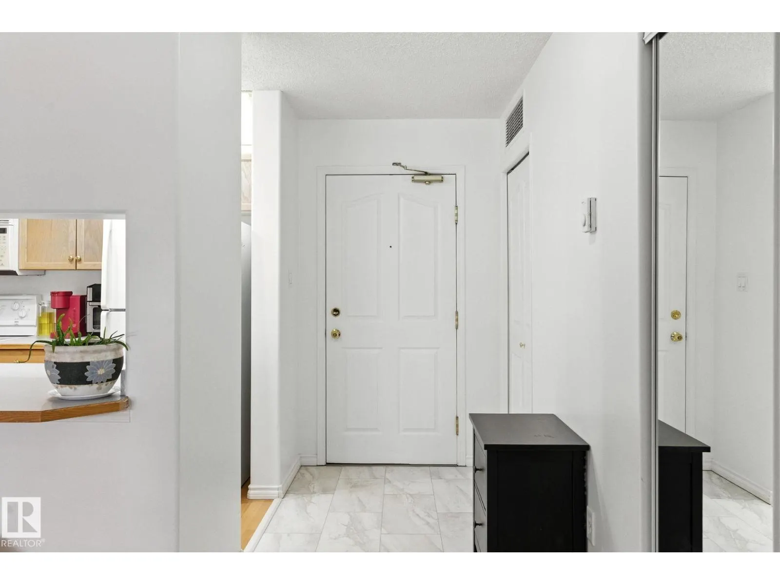 #125 16303 95 ST NW