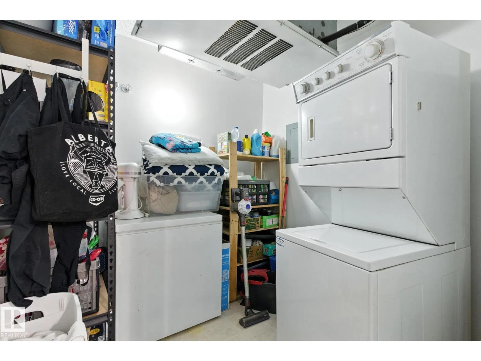 #125 16303 95 ST NW