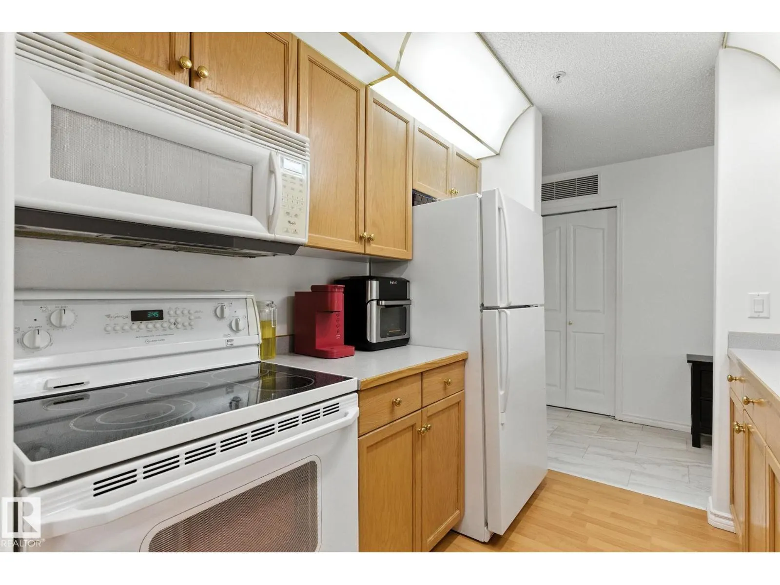 #125 16303 95 ST NW