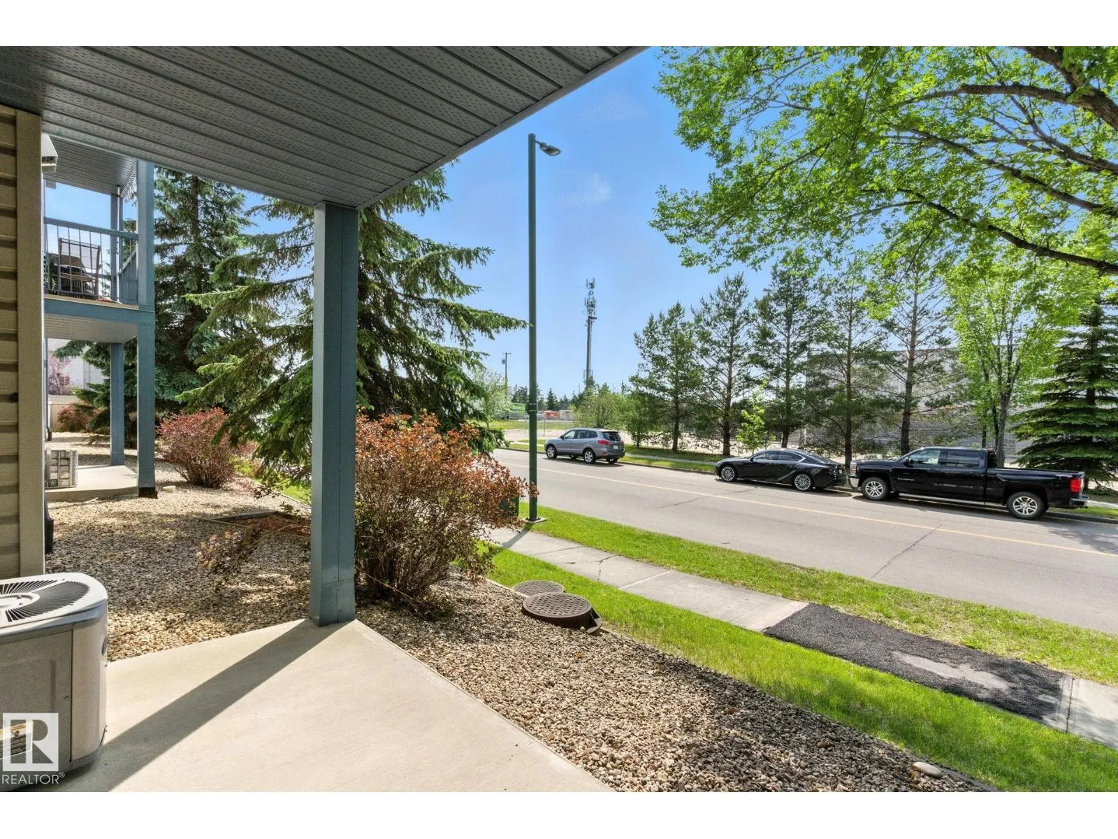 #125 16303 95 ST NW