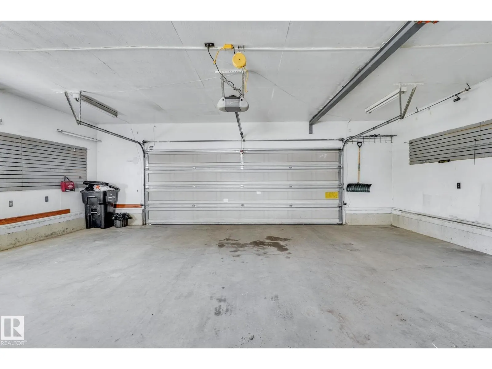 6123 144 AV NW