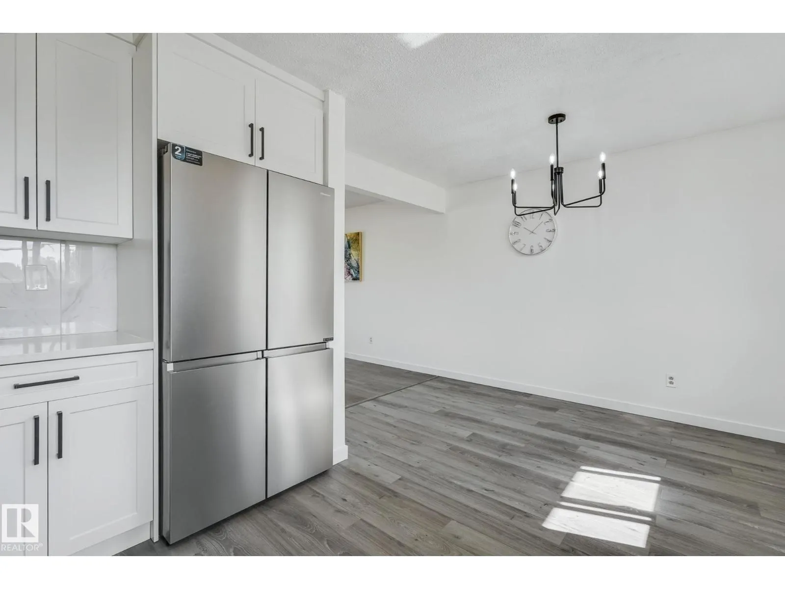 6123 144 AV NW