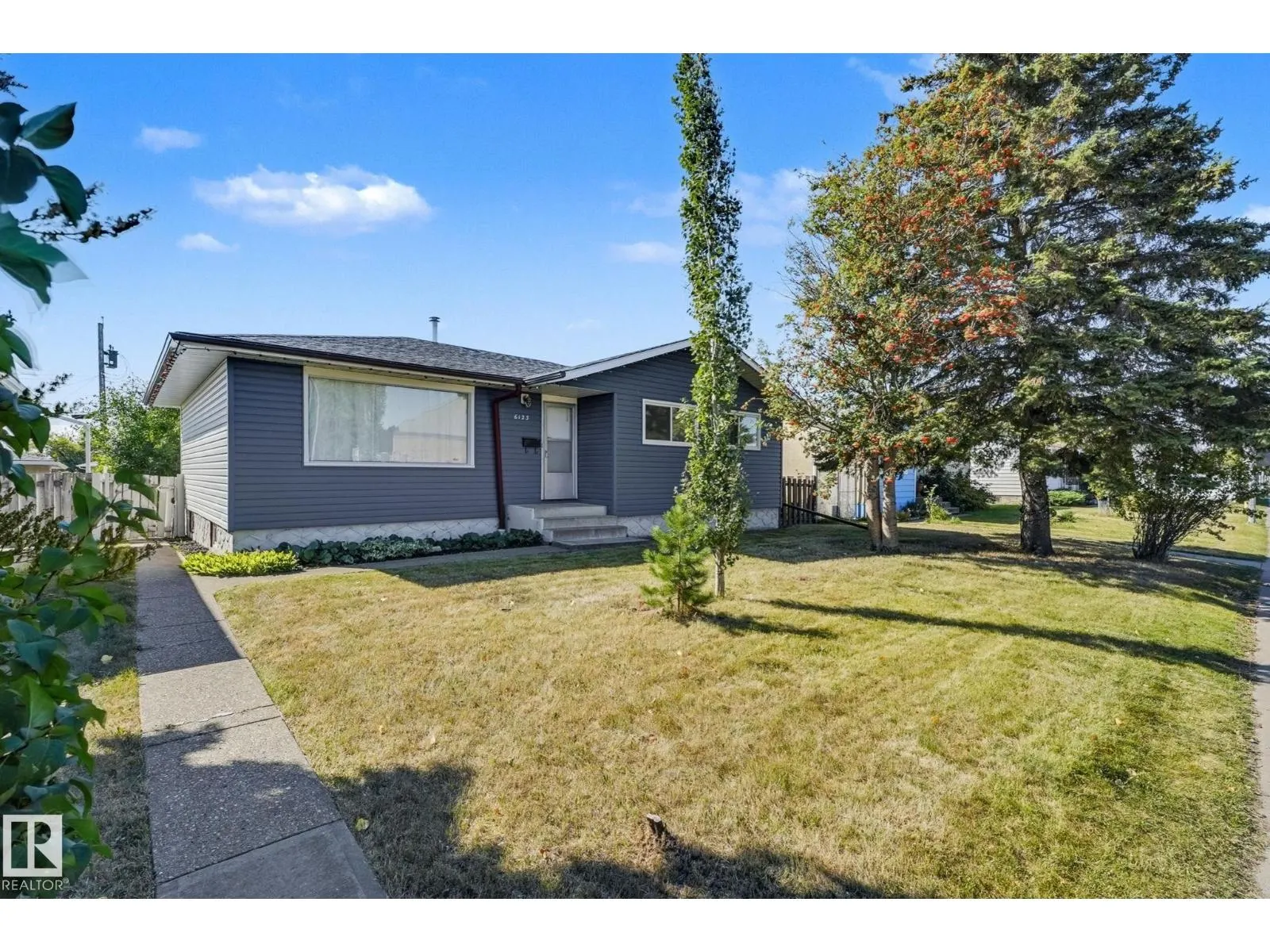 6123 144 AV NW