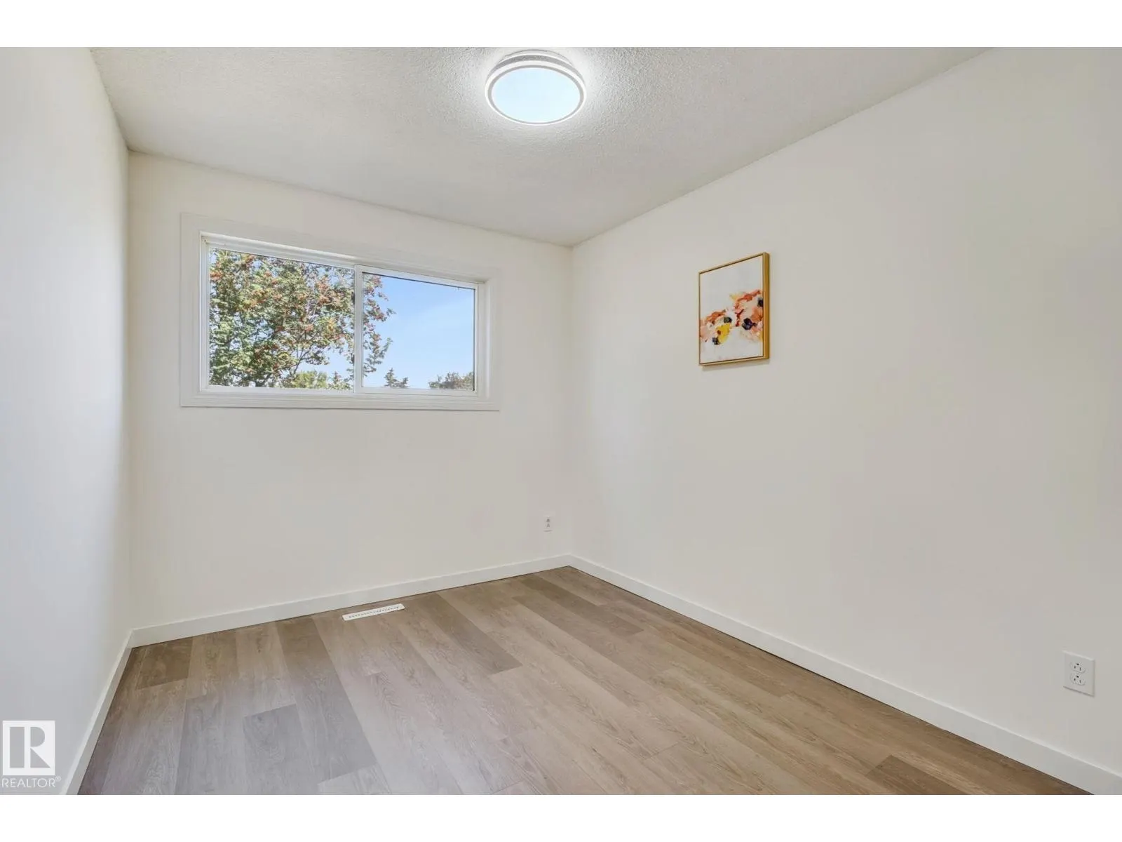 6123 144 AV NW