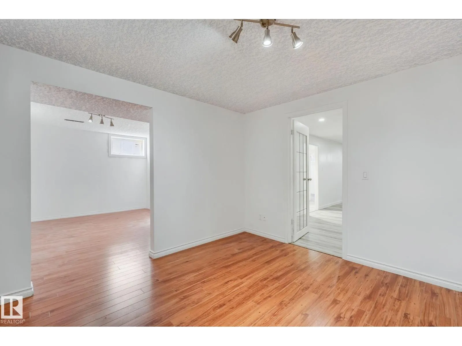 6123 144 AV NW
