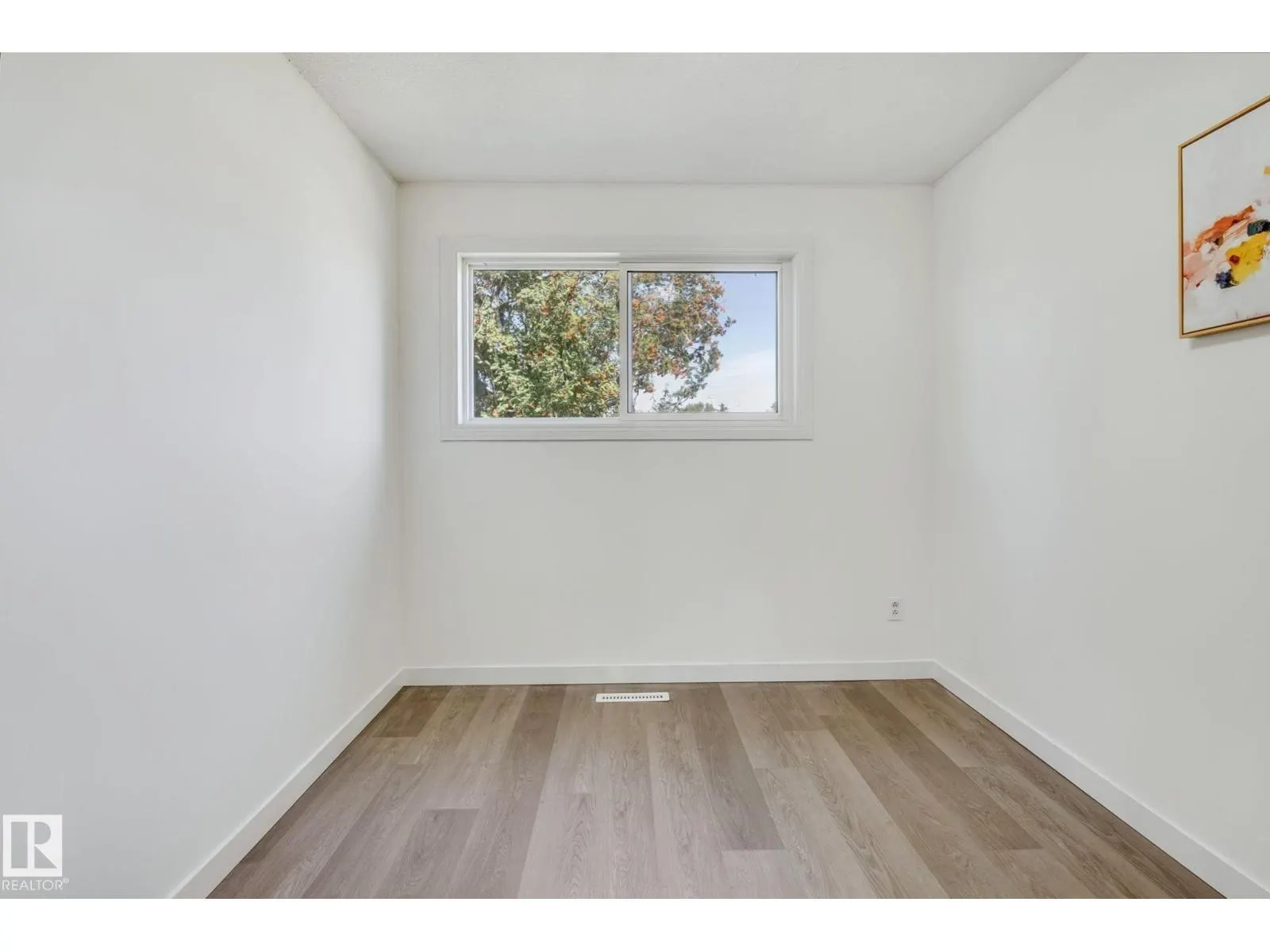6123 144 AV NW