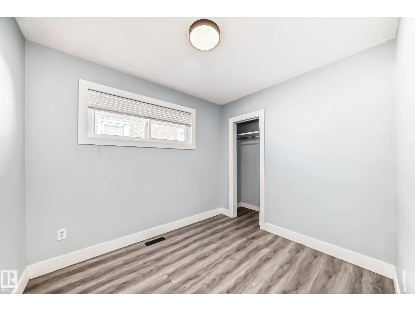 7104 129 AV NW