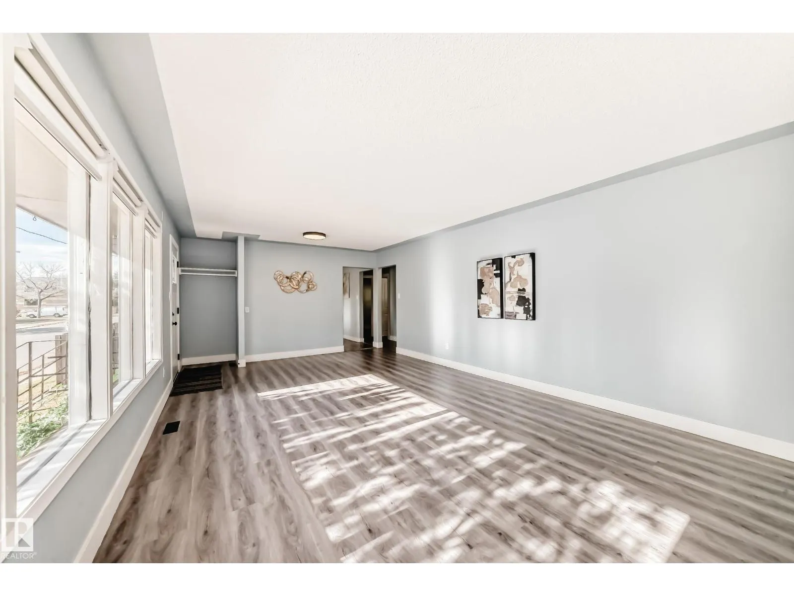 7104 129 AV NW
