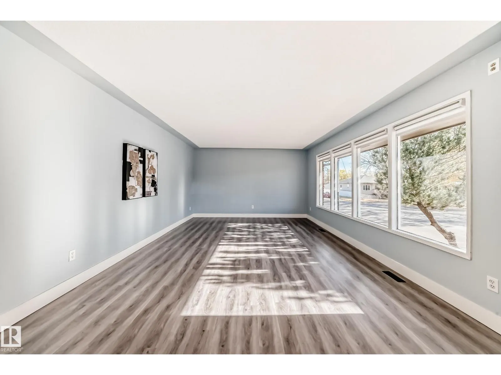 7104 129 AV NW