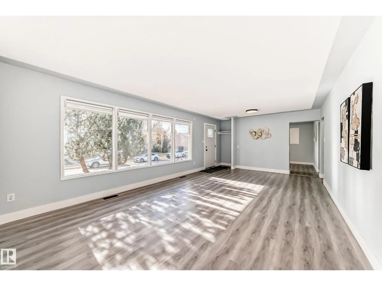 7104 129 AV NW