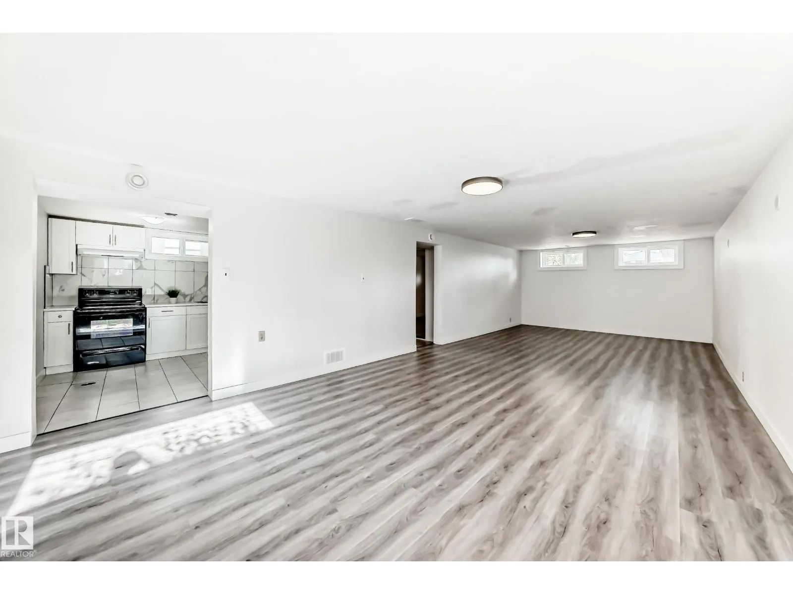 7104 129 AV NW