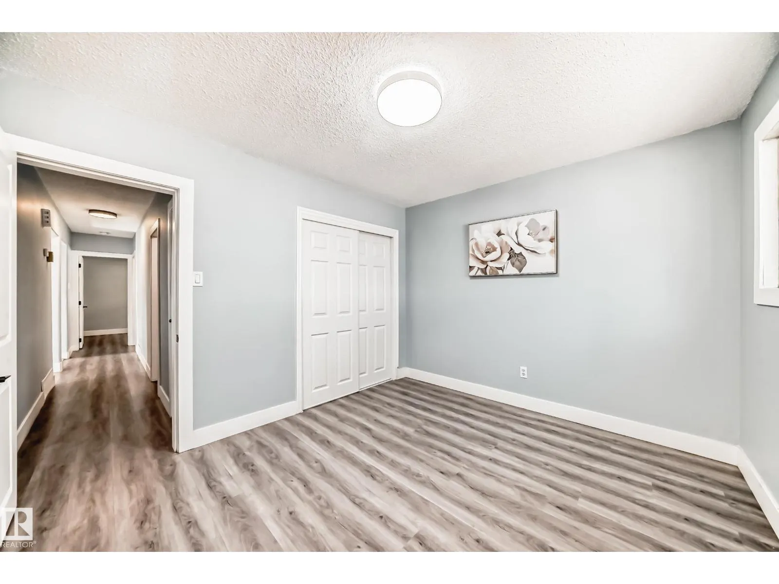 7104 129 AV NW