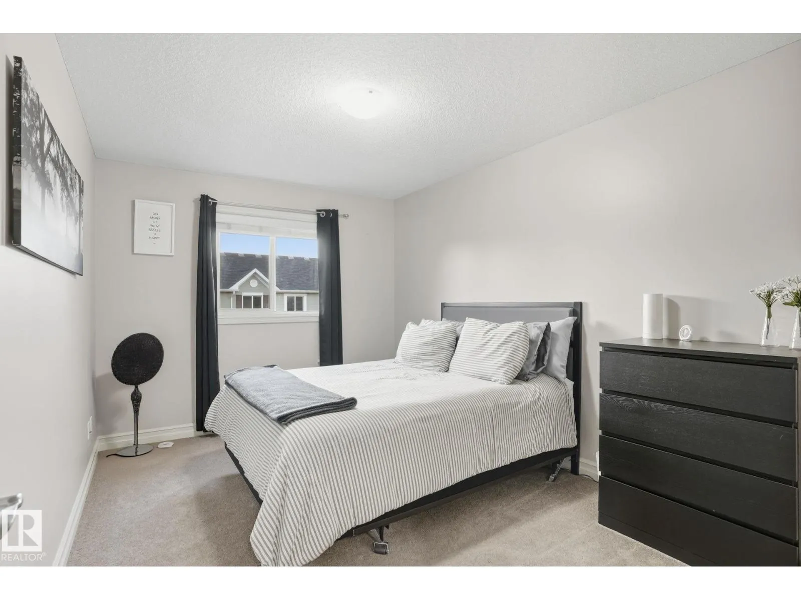 #12 219 CHARLOTTE WY
