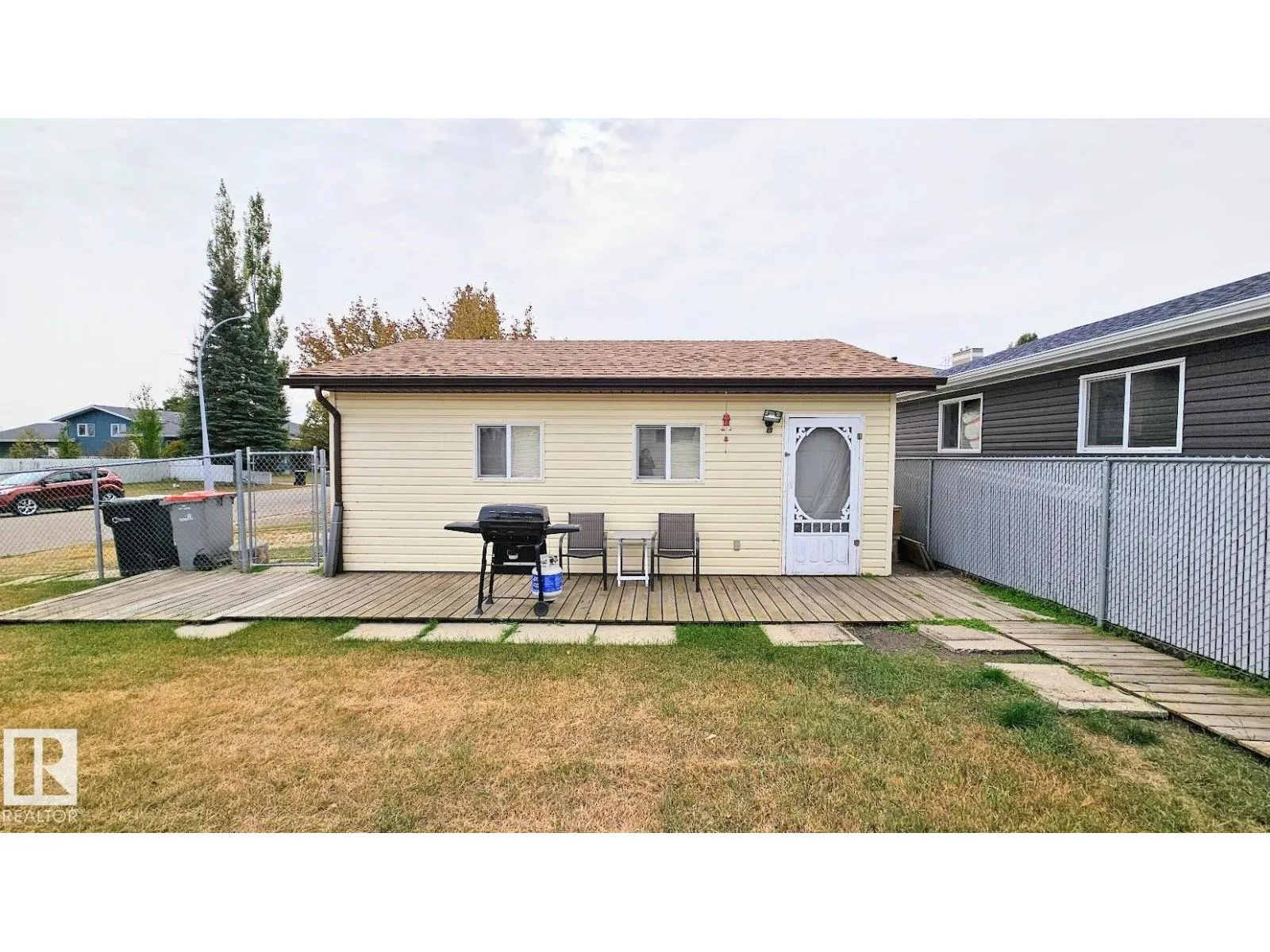 284 PORTER AV