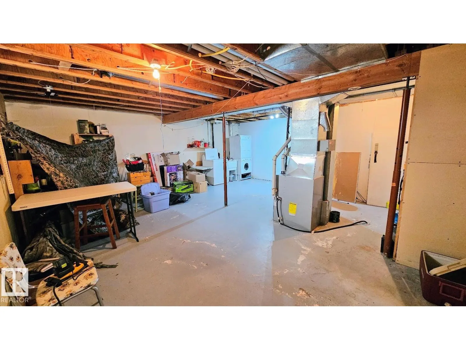 284 PORTER AV