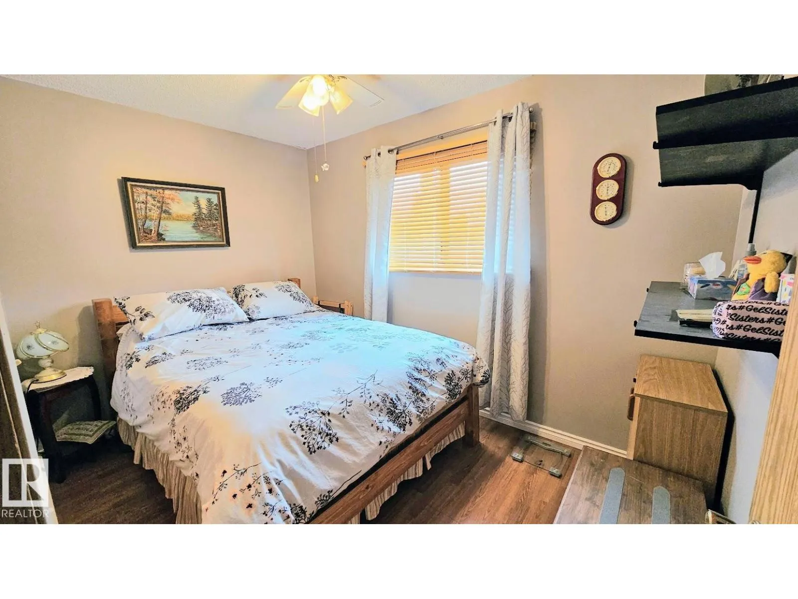284 PORTER AV