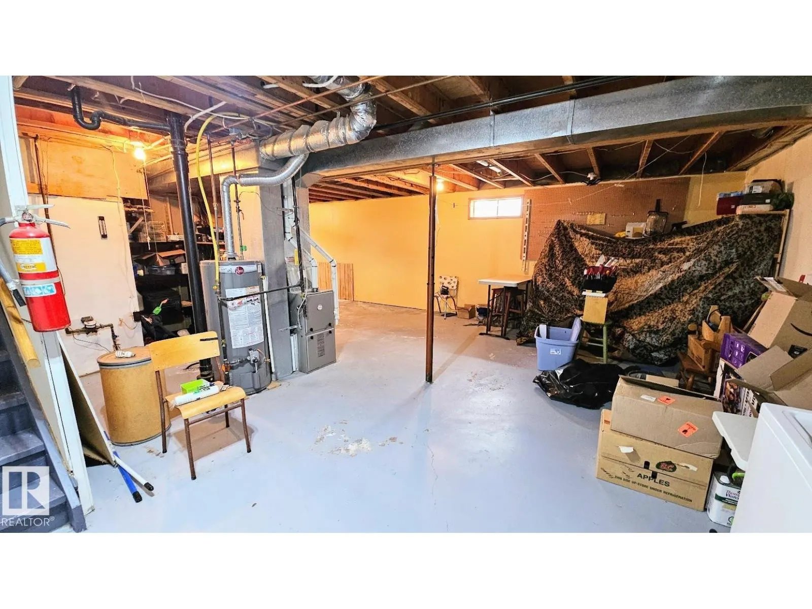 284 PORTER AV