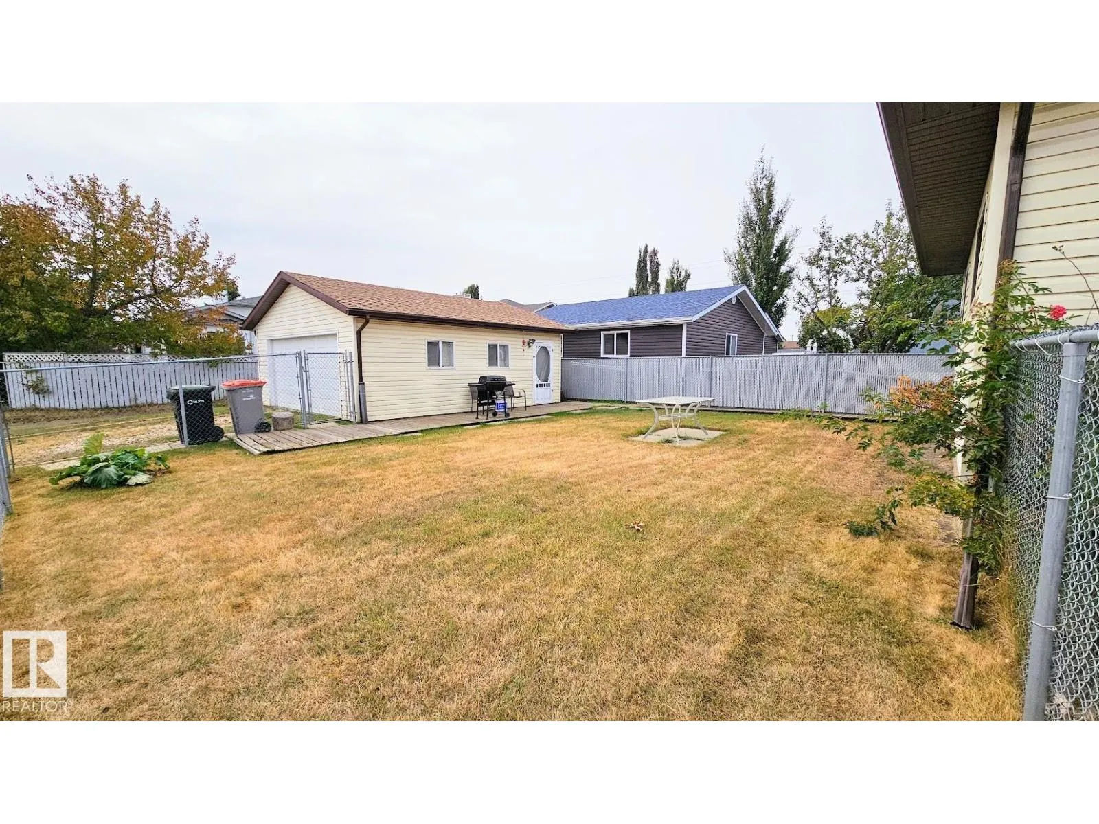 284 PORTER AV