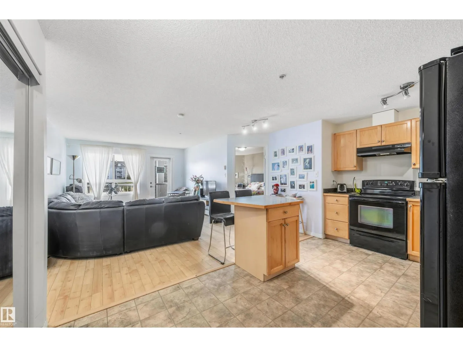 #228 5350 199 ST NW