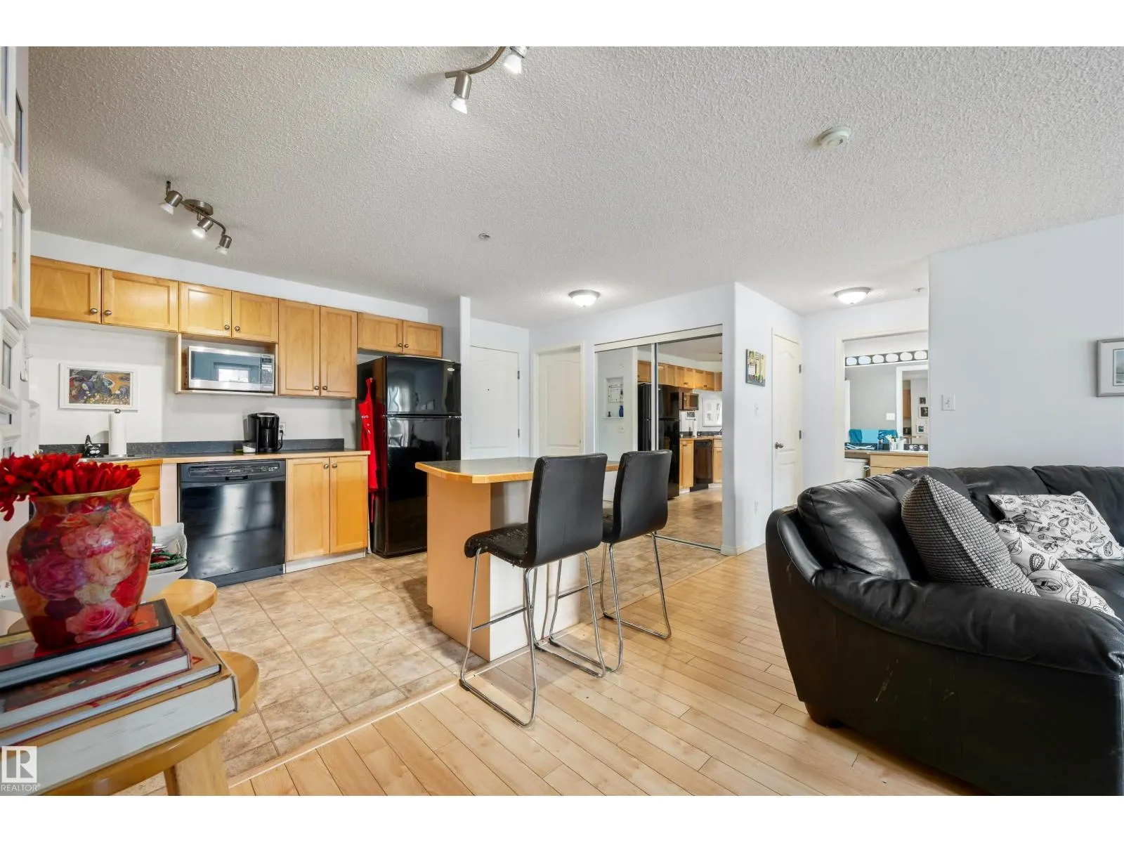 #228 5350 199 ST NW