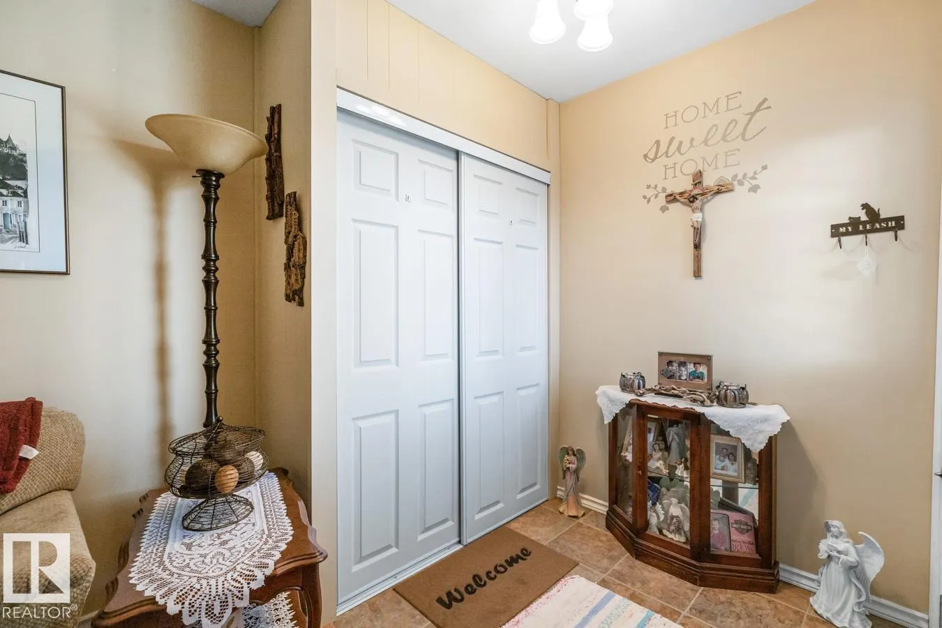 12232 83 ST NW