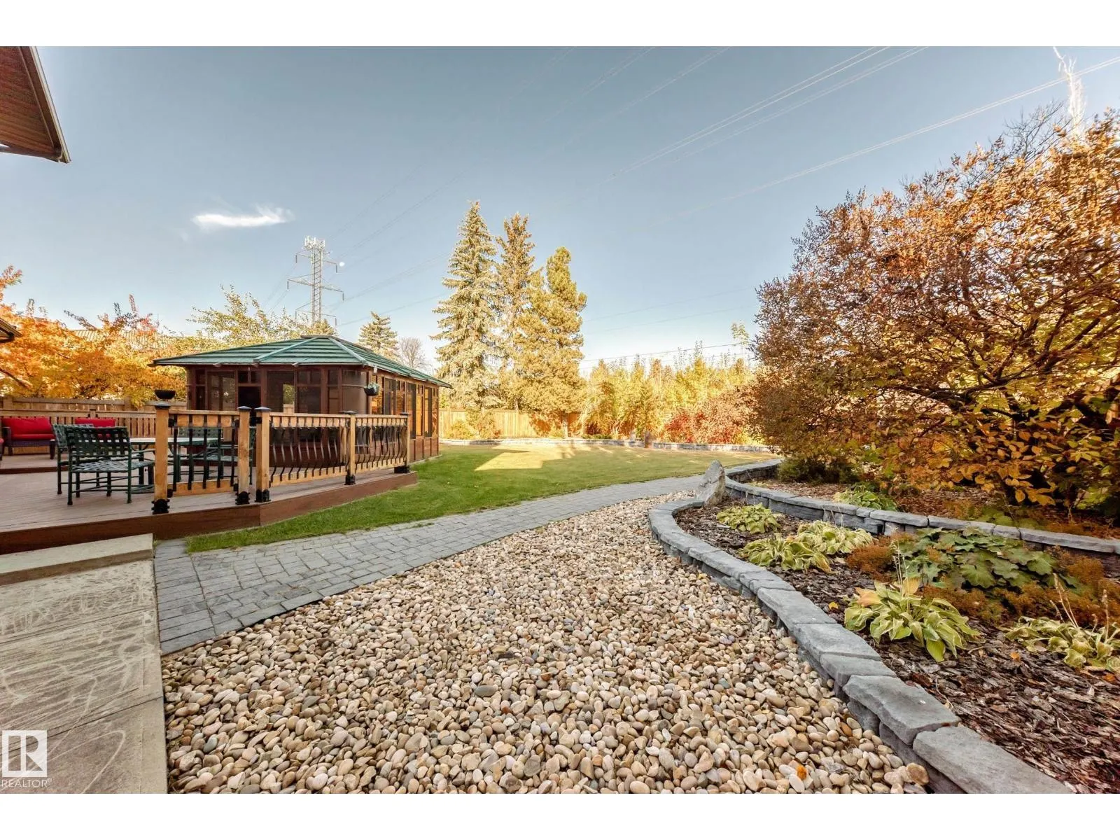 53 BLUE QUILL CR NW