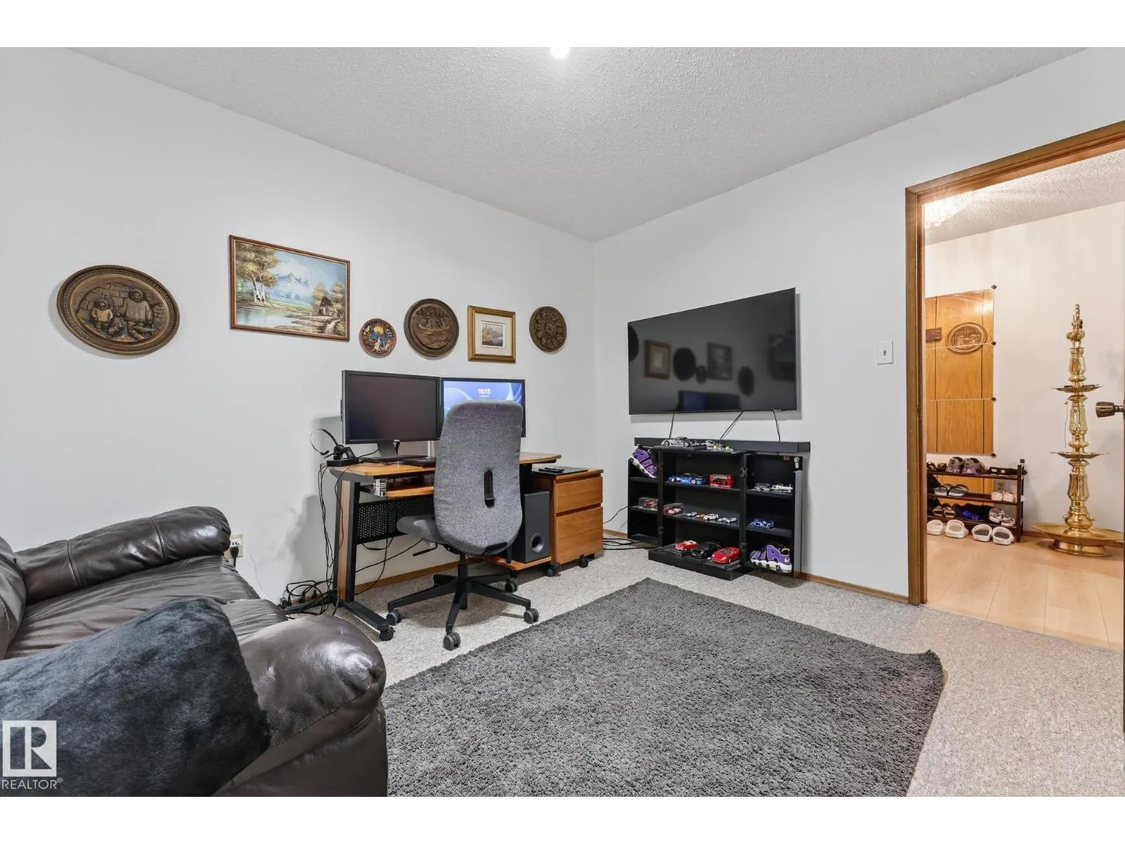 3310 113A ST NW