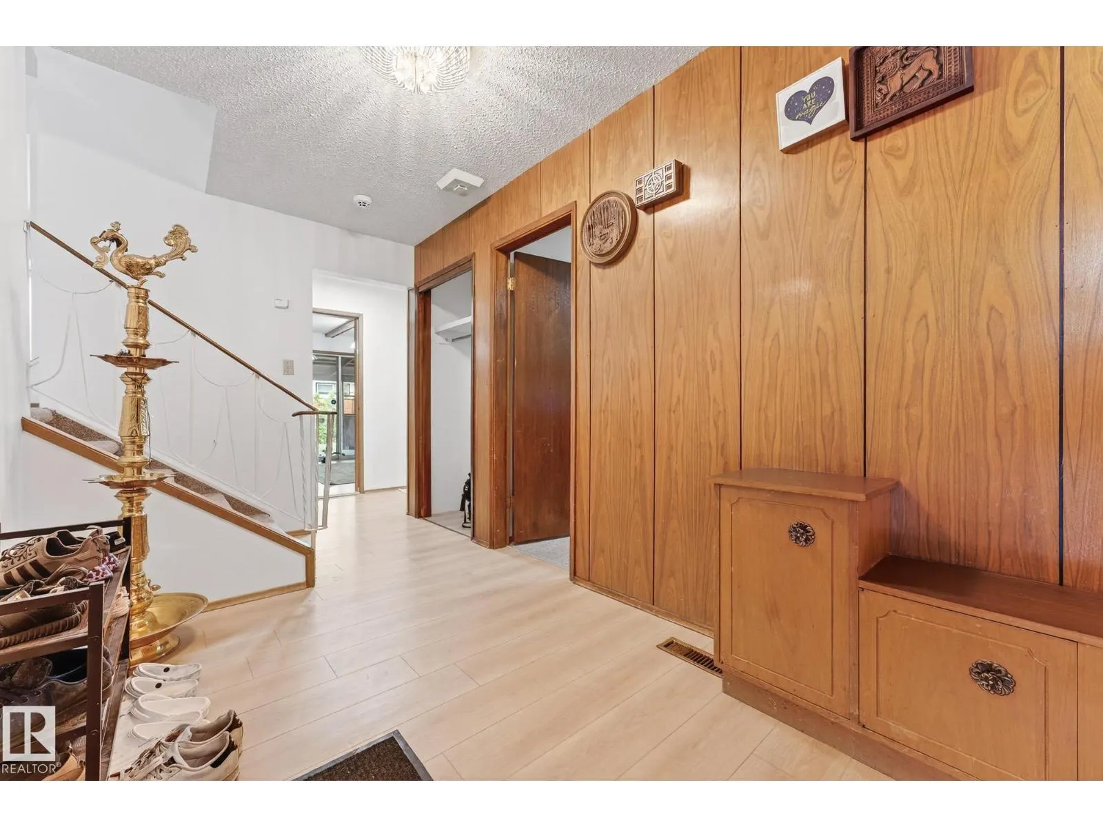 3310 113A ST NW