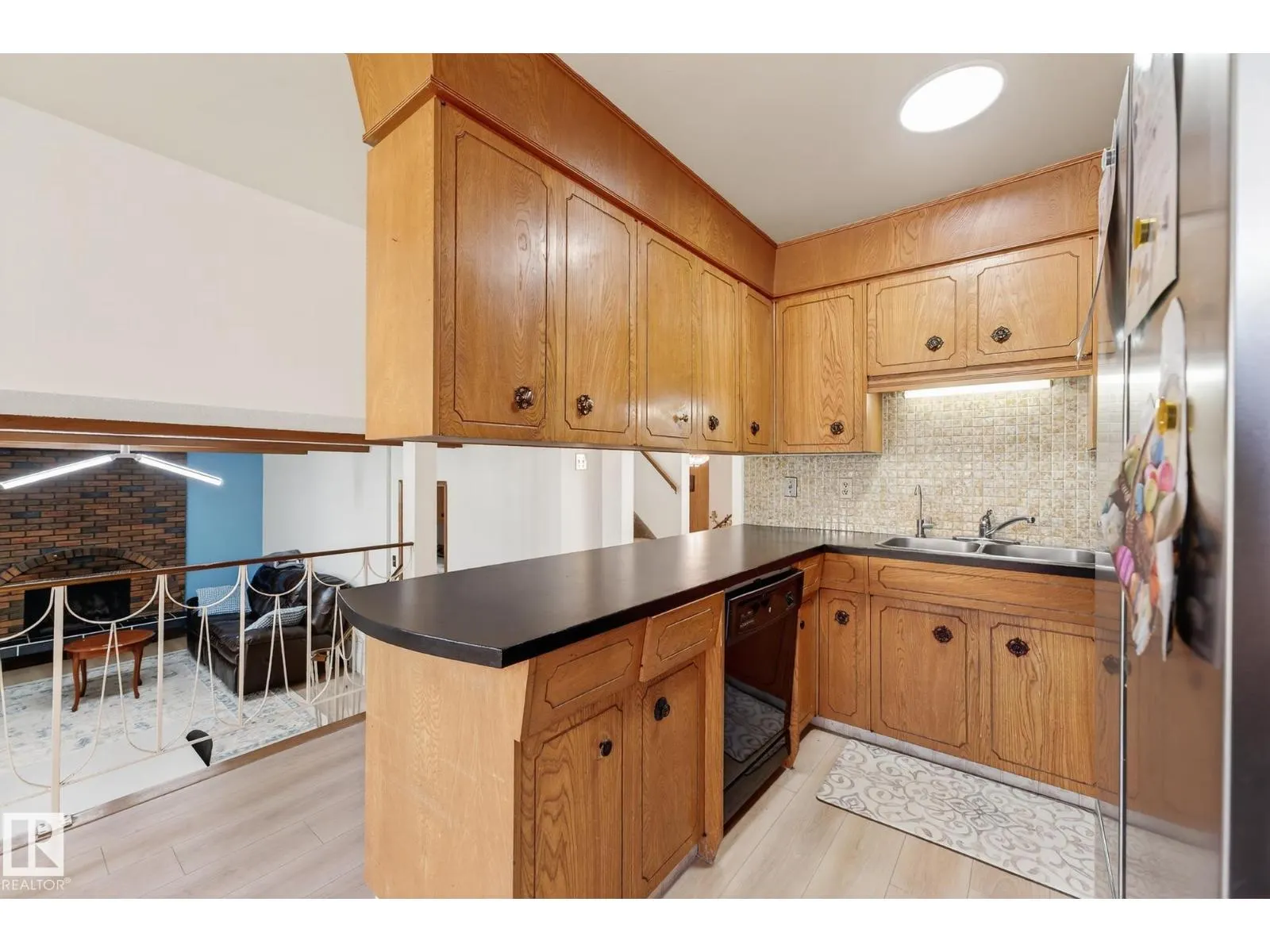3310 113A ST NW