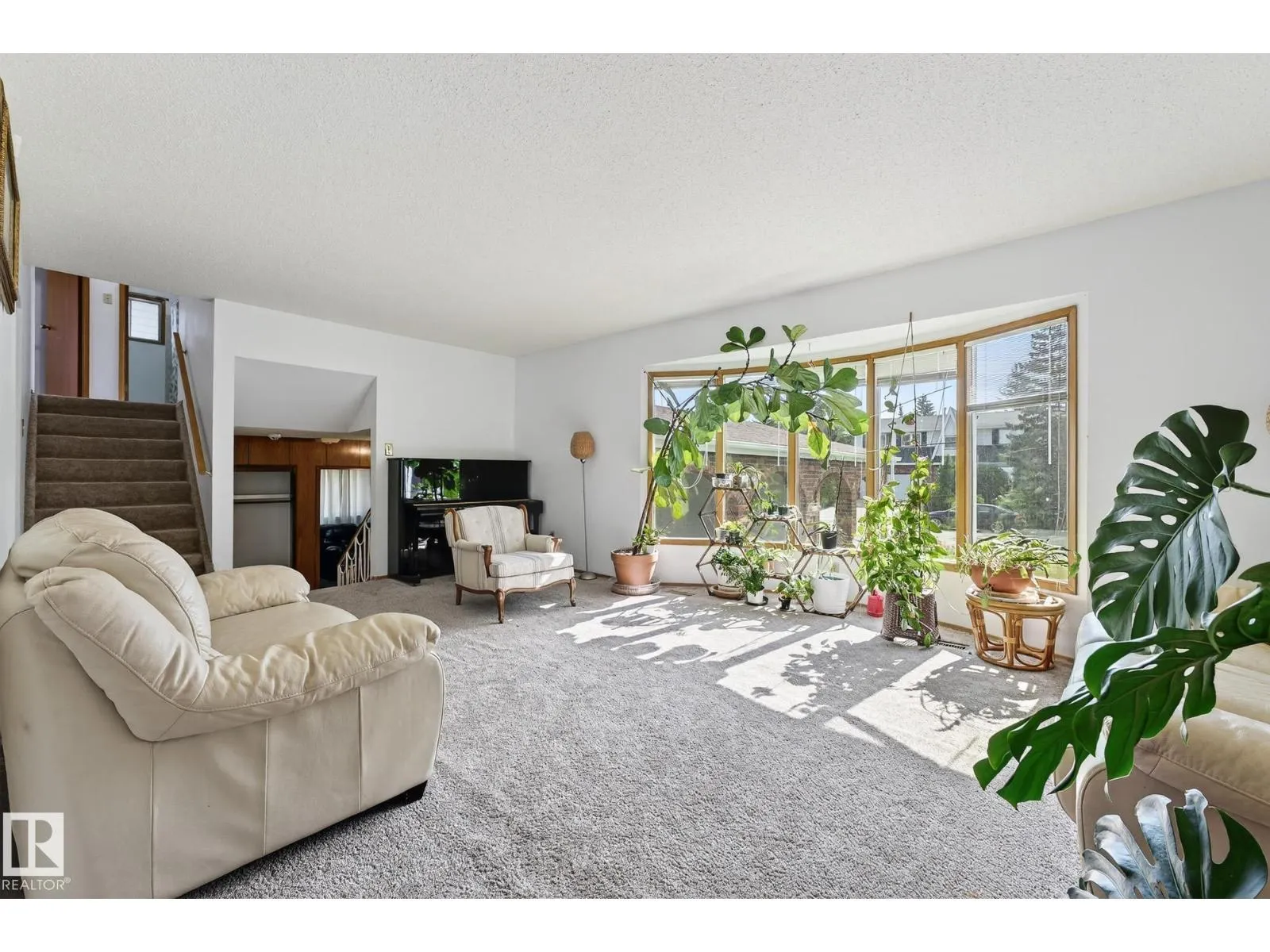3310 113A ST NW