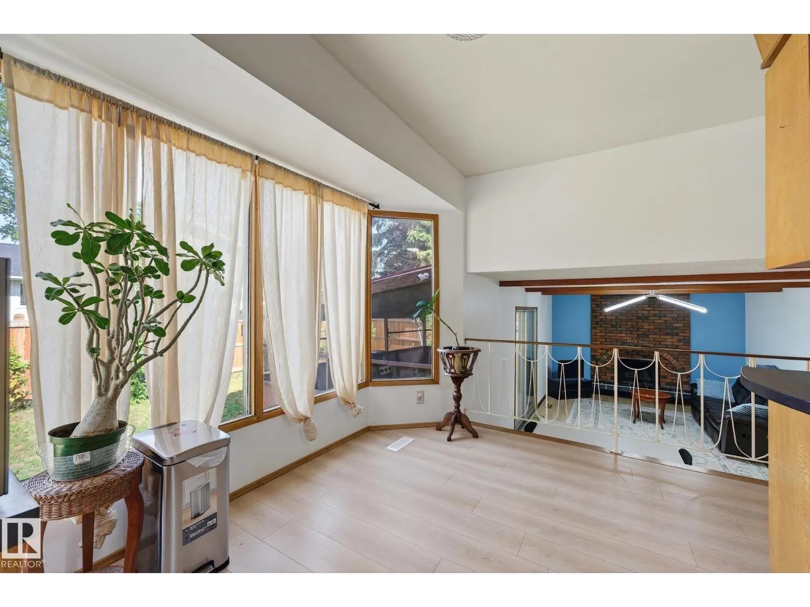 3310 113A ST NW