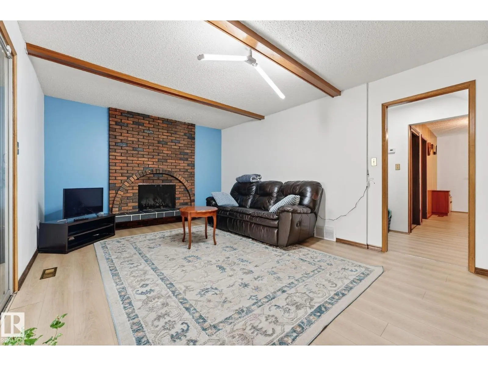 3310 113A ST NW