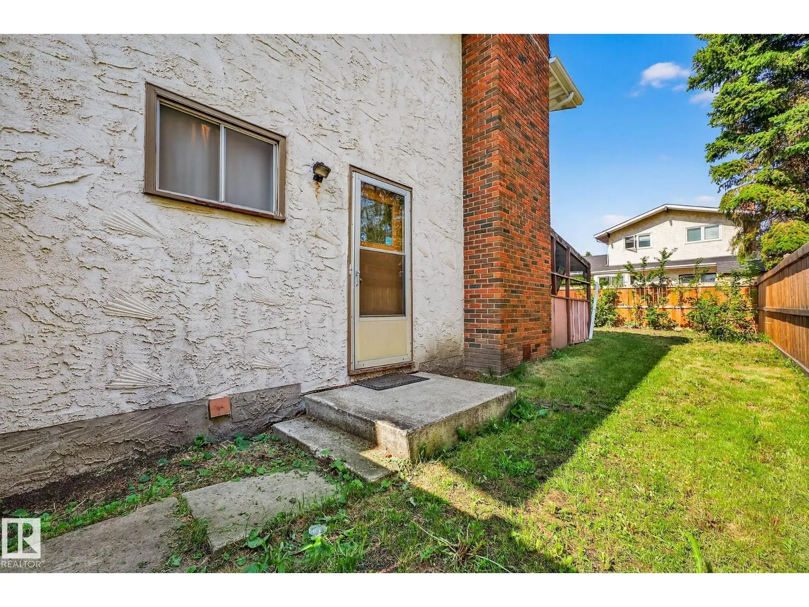 3310 113A ST NW