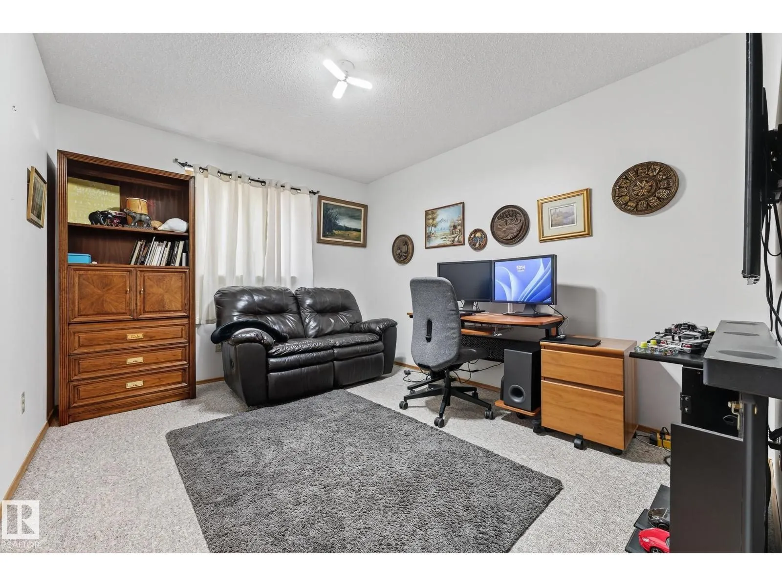 3310 113A ST NW