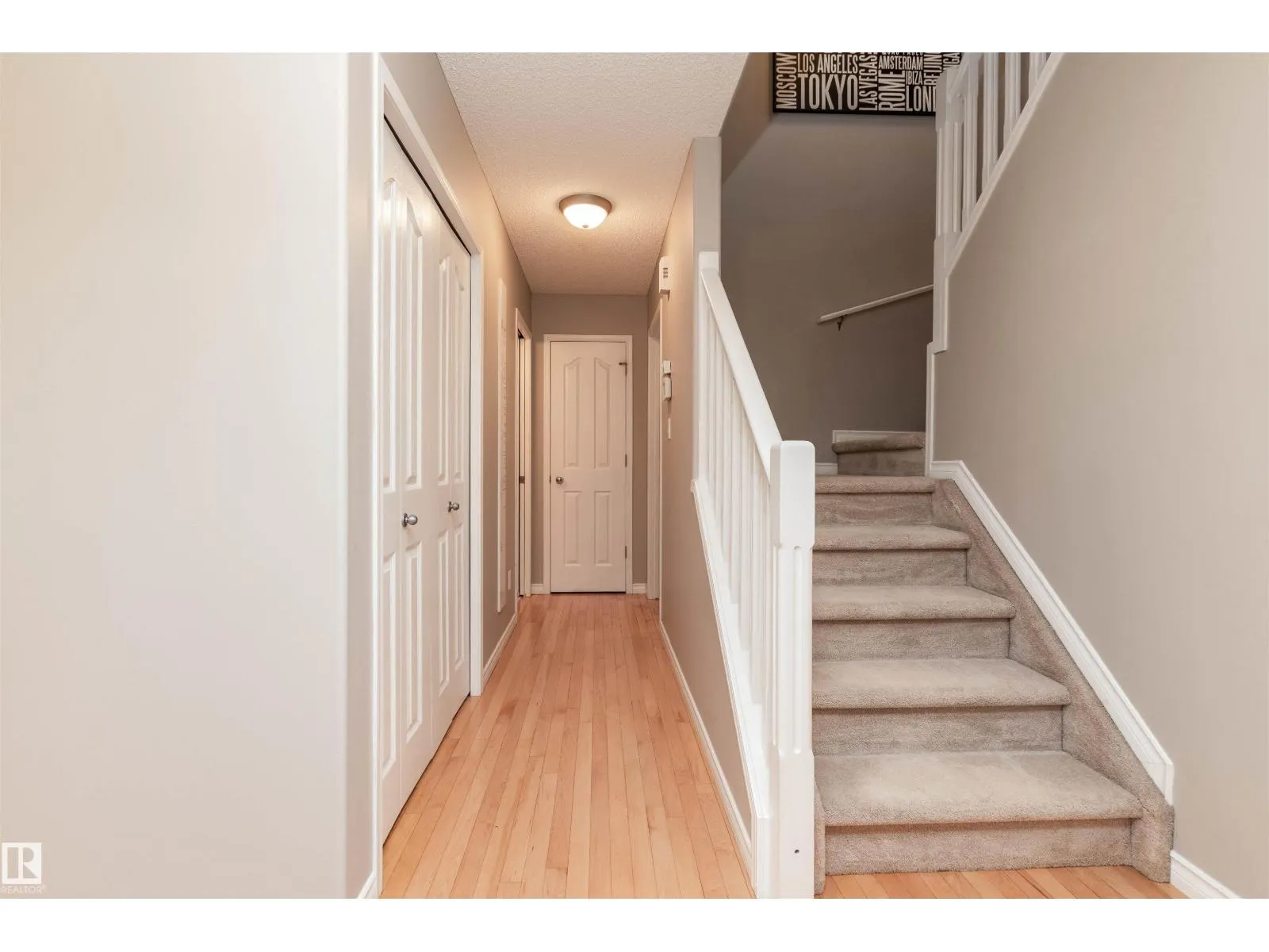 109 Foxboro RD