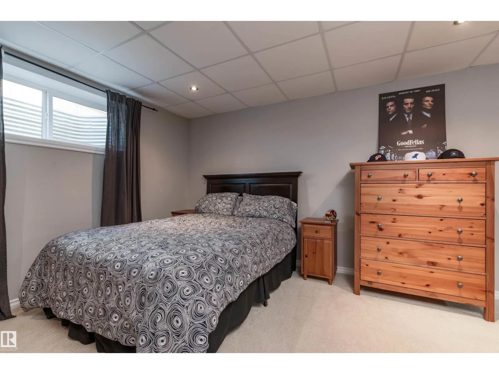 109 Foxboro RD