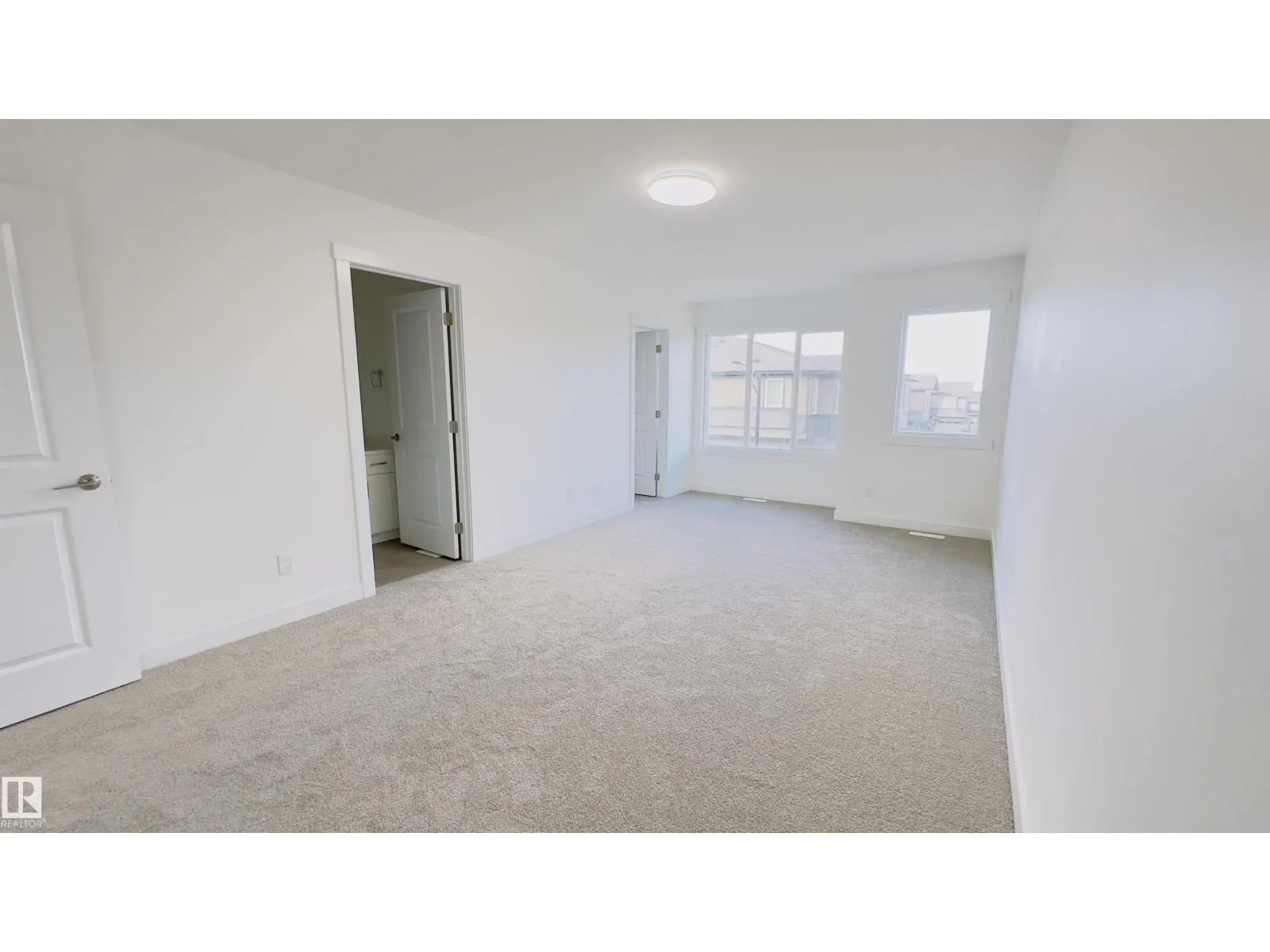 #11 2710 66 ST SW