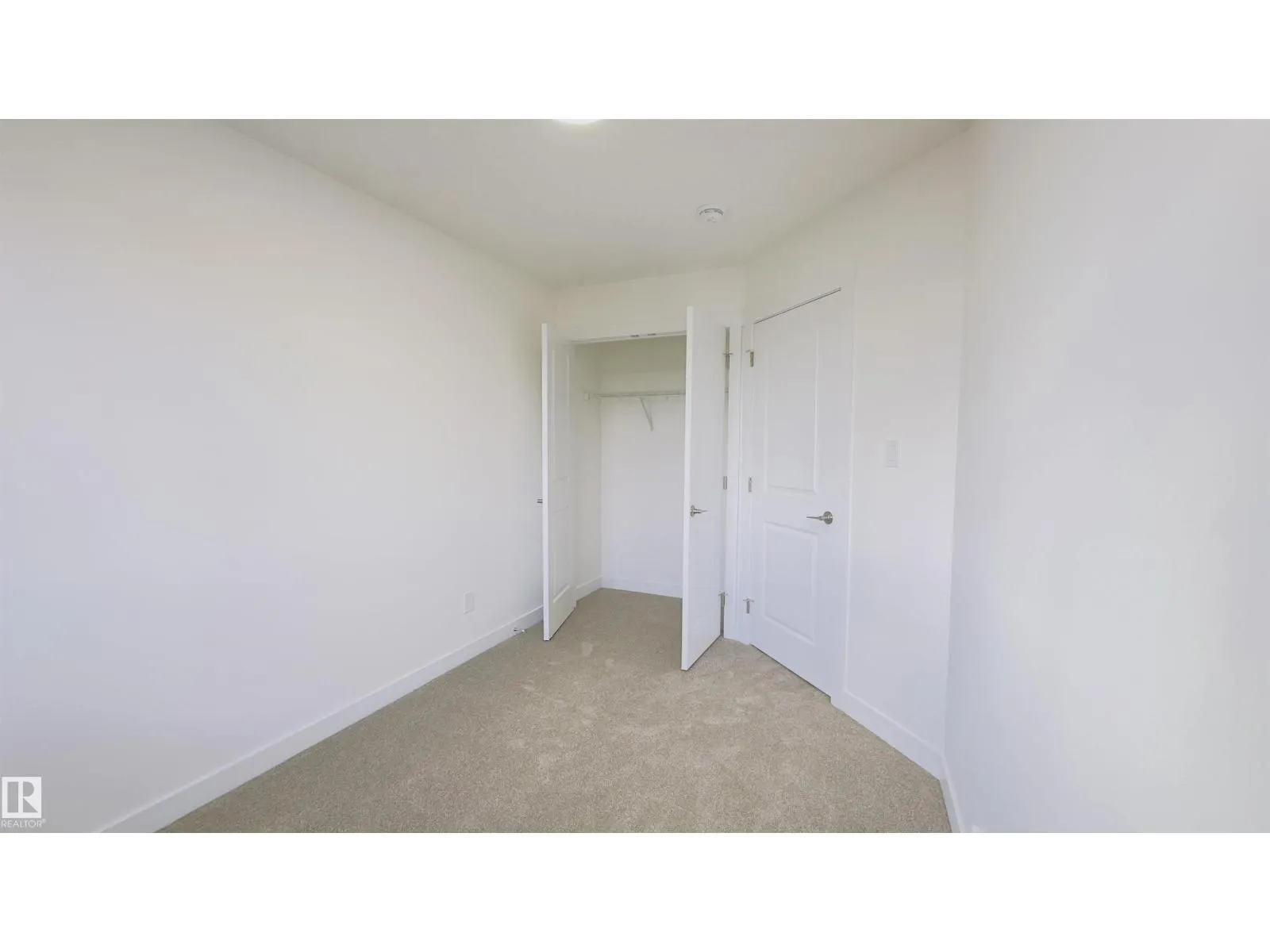 #11 2710 66 ST SW