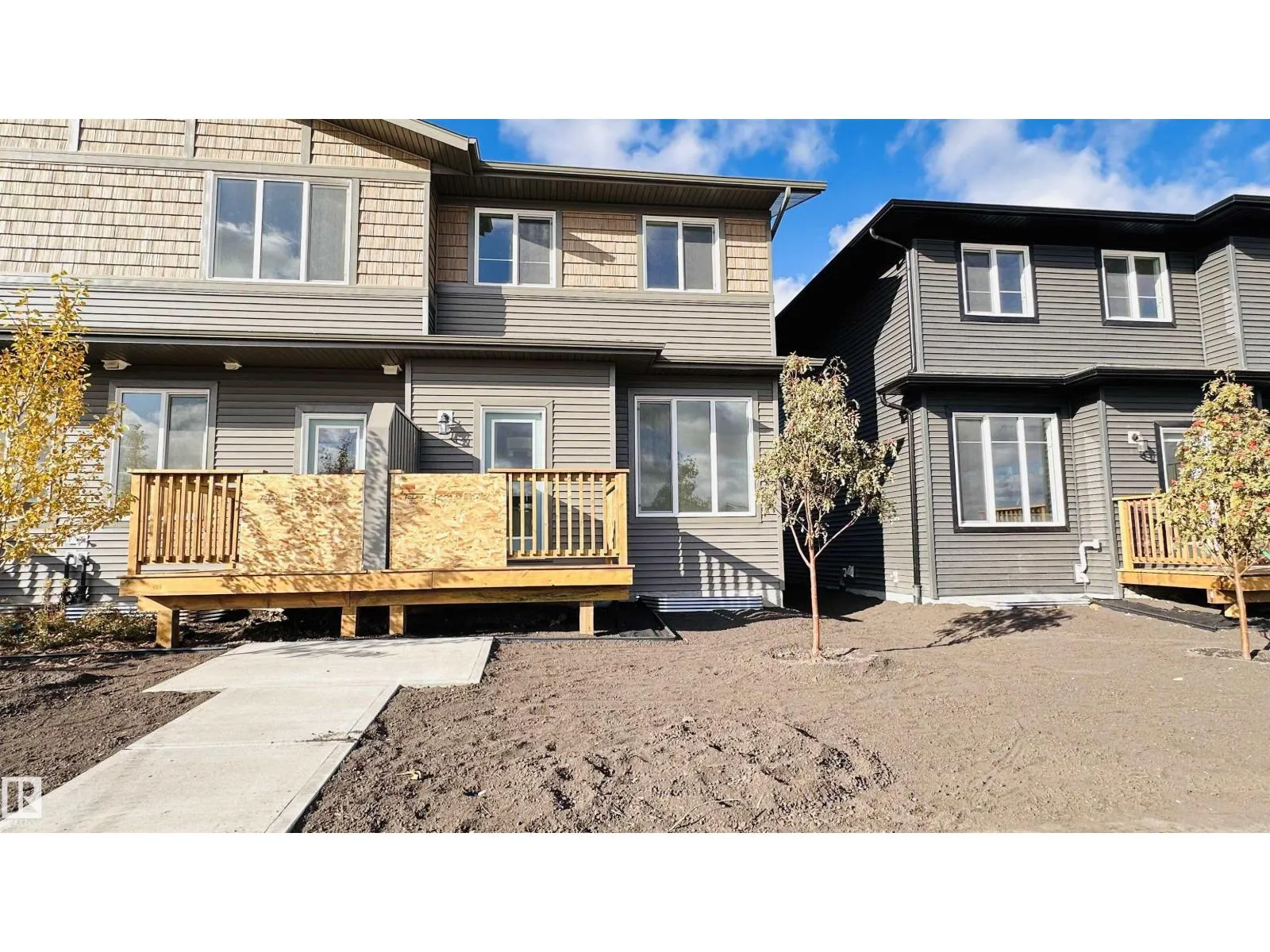 #11 2710 66 ST SW
