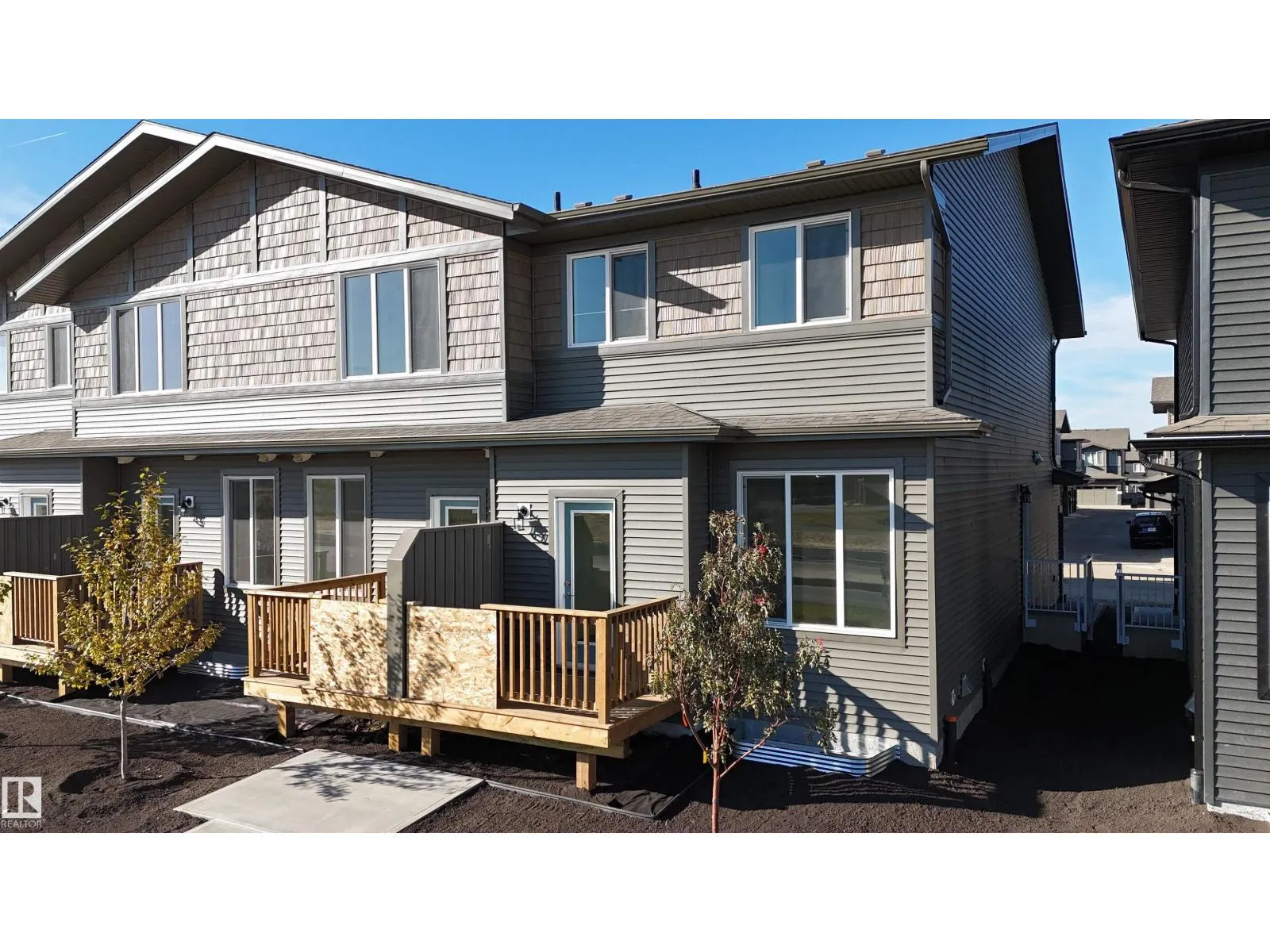 #11 2710 66 ST SW