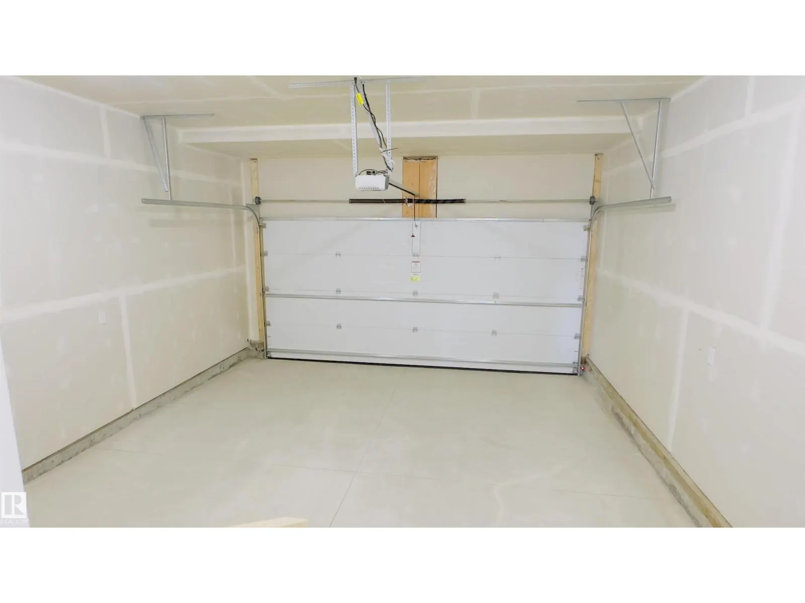 #11 2710 66 ST SW