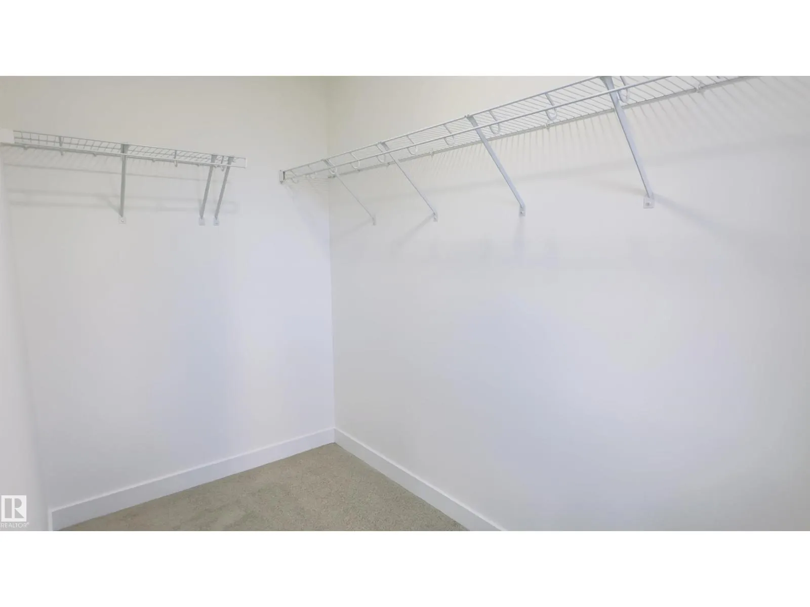 #11 2710 66 ST SW