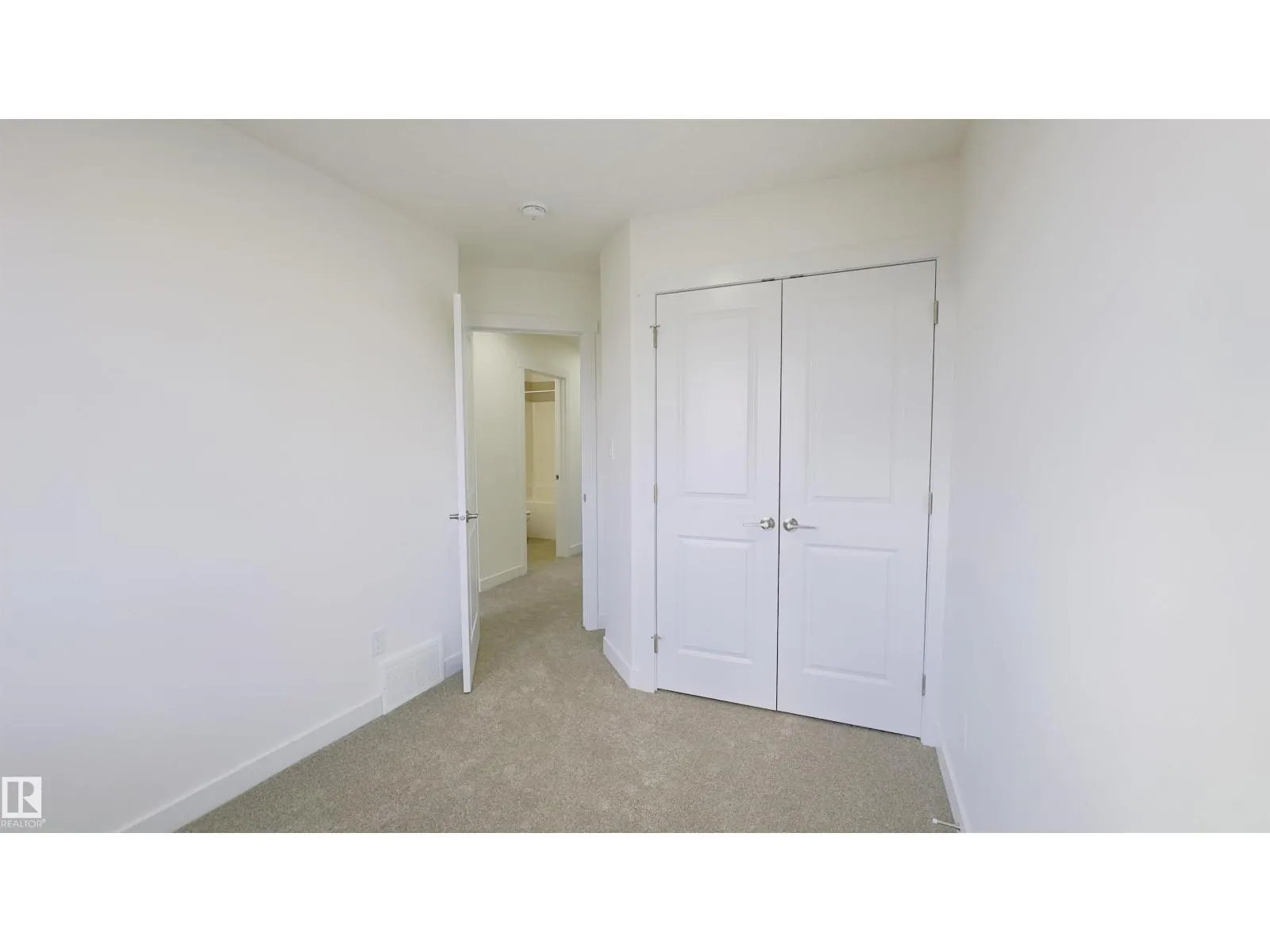 #11 2710 66 ST SW