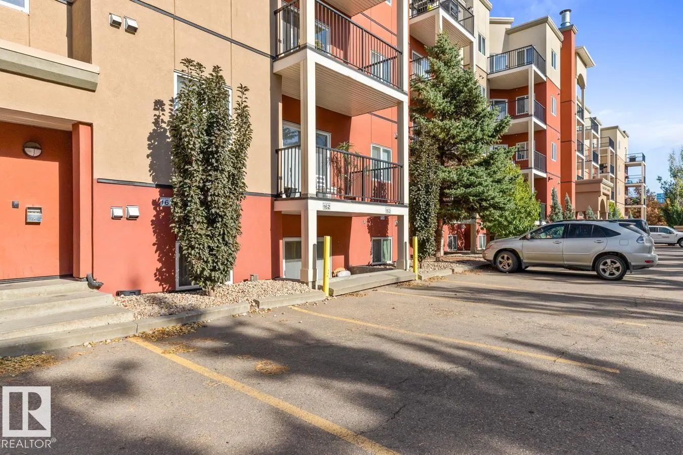 #106 9945 167 ST NW