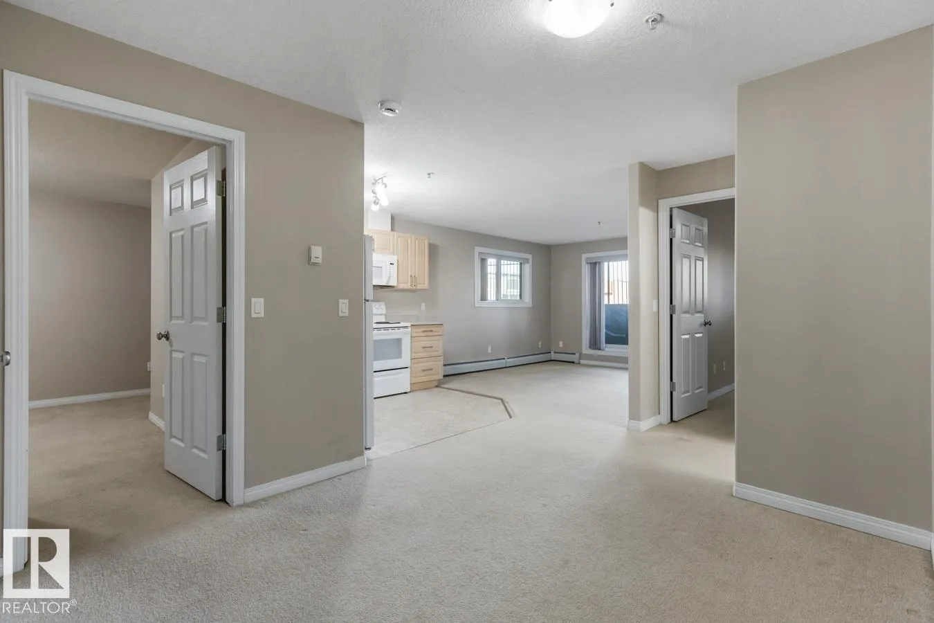 #106 9945 167 ST NW