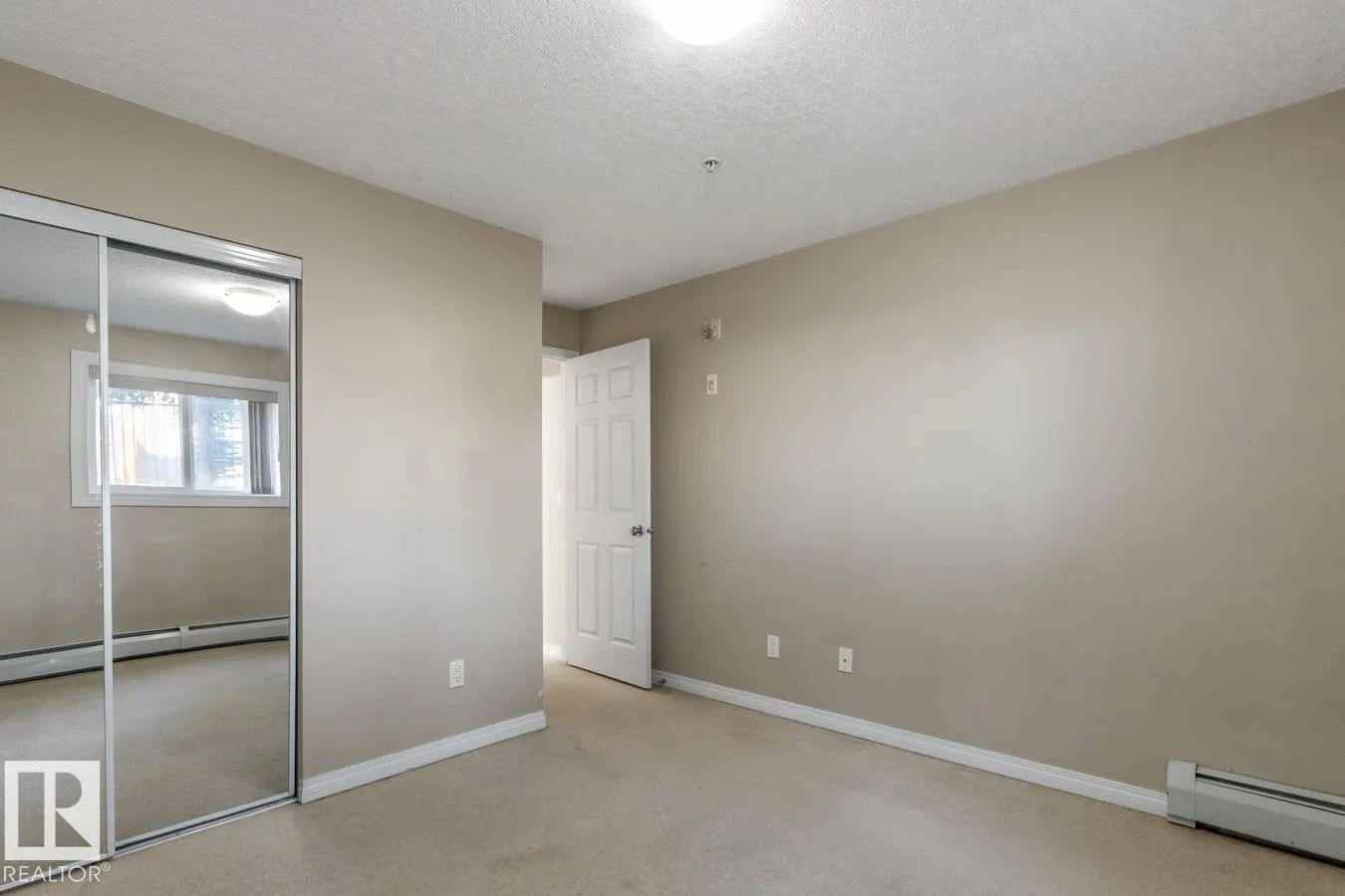 #106 9945 167 ST NW