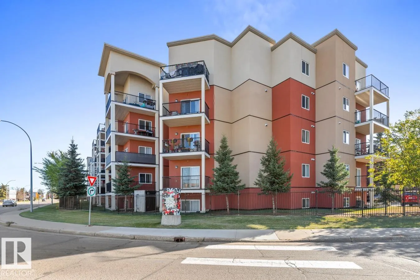 #106 9945 167 ST NW